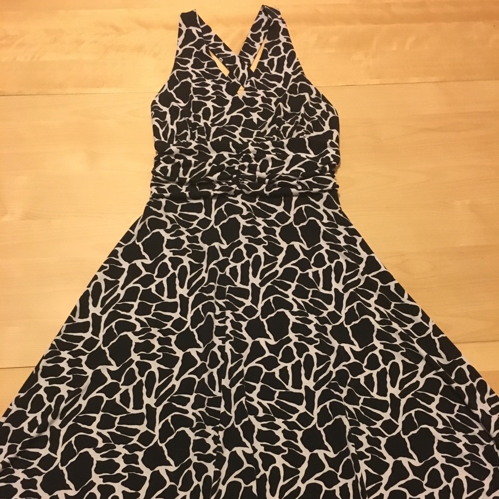 Beautiful Black and White Dress